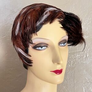 FESTIVE 1950s' BROWN/WHITE/RUST FEATHER COCKTAIL HAT